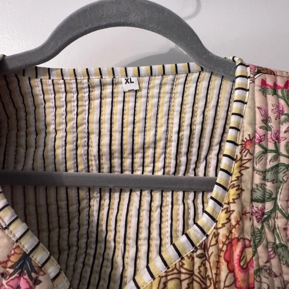 Colorful Patchwork Kantha Reversible Jacket - Picture 4 of 9